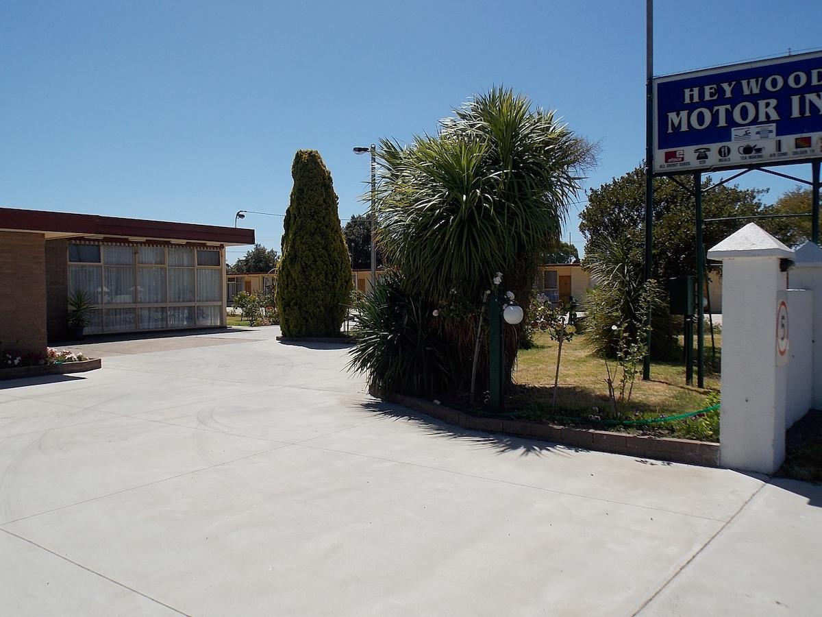 Heywood Motor Inn Экстерьер фото